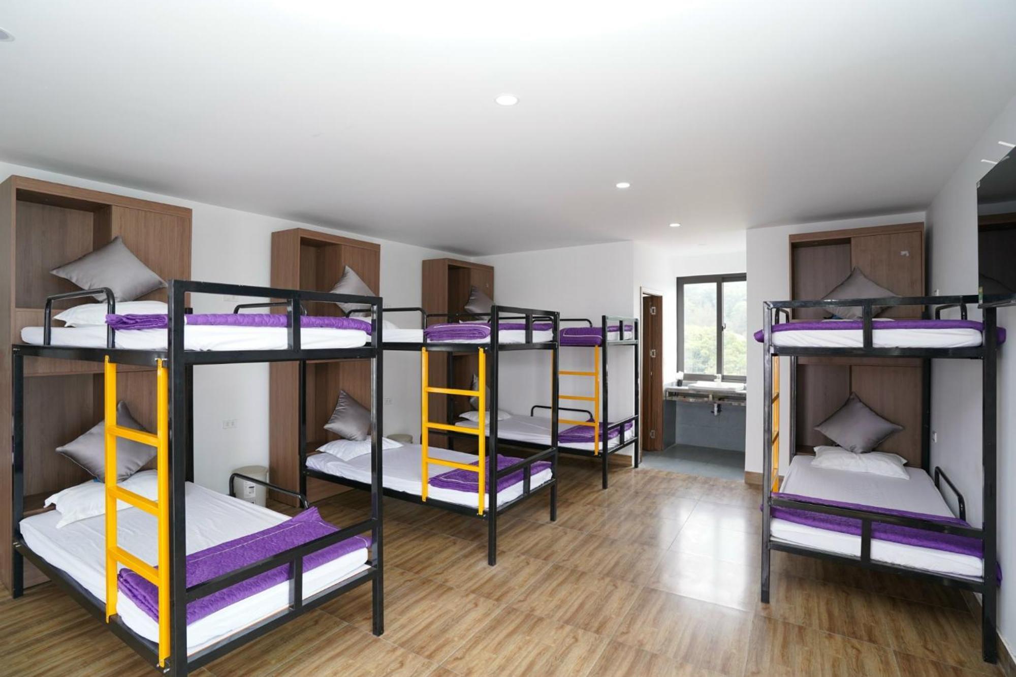 Thanh Mang Hotel Куанг Нин Екстериор снимка